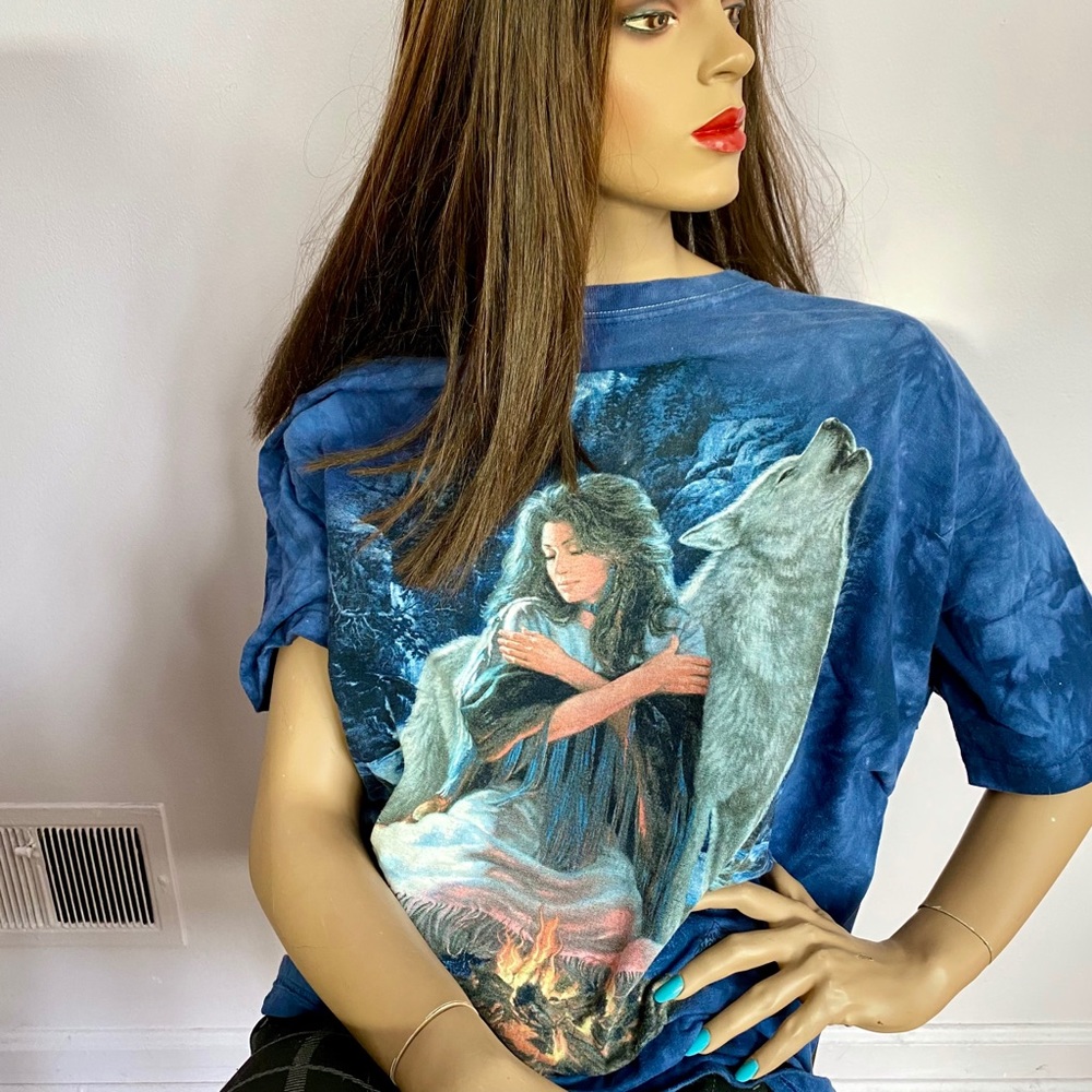XL Tee Ladies Lady with Wolf, Moon, & Campfire